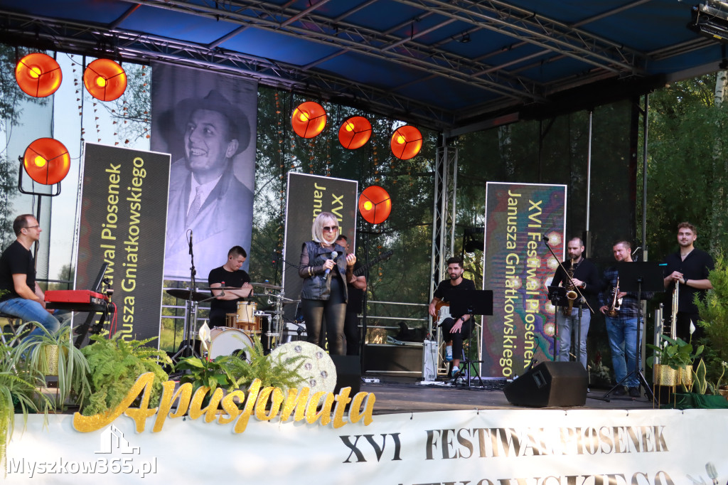 Fotorelacja II: XVI Ogólnopolski Festiwal Piosenek Janusza Gniatkowskiego w Poraju