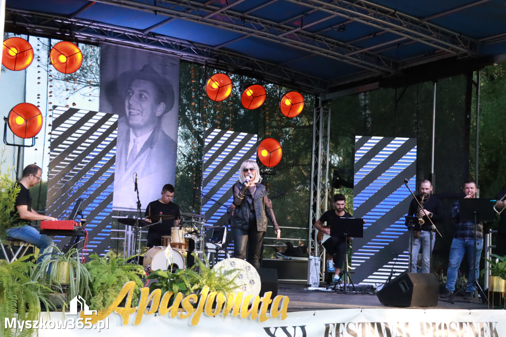 Fotorelacja II: XVI Ogólnopolski Festiwal Piosenek Janusza Gniatkowskiego w Poraju