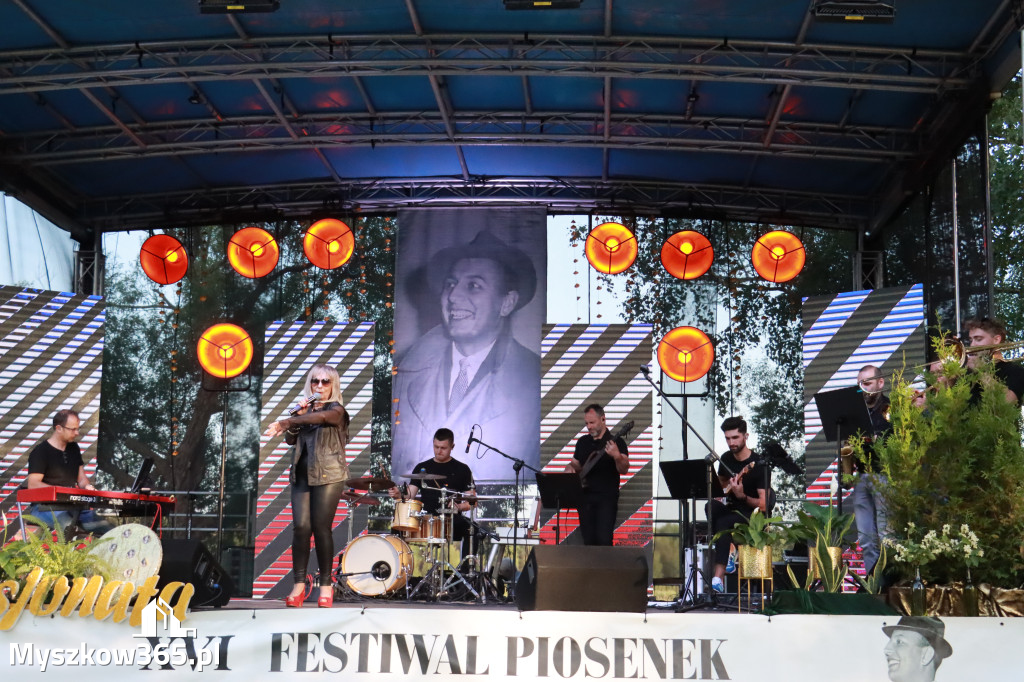 Fotorelacja II: XVI Ogólnopolski Festiwal Piosenek Janusza Gniatkowskiego w Poraju