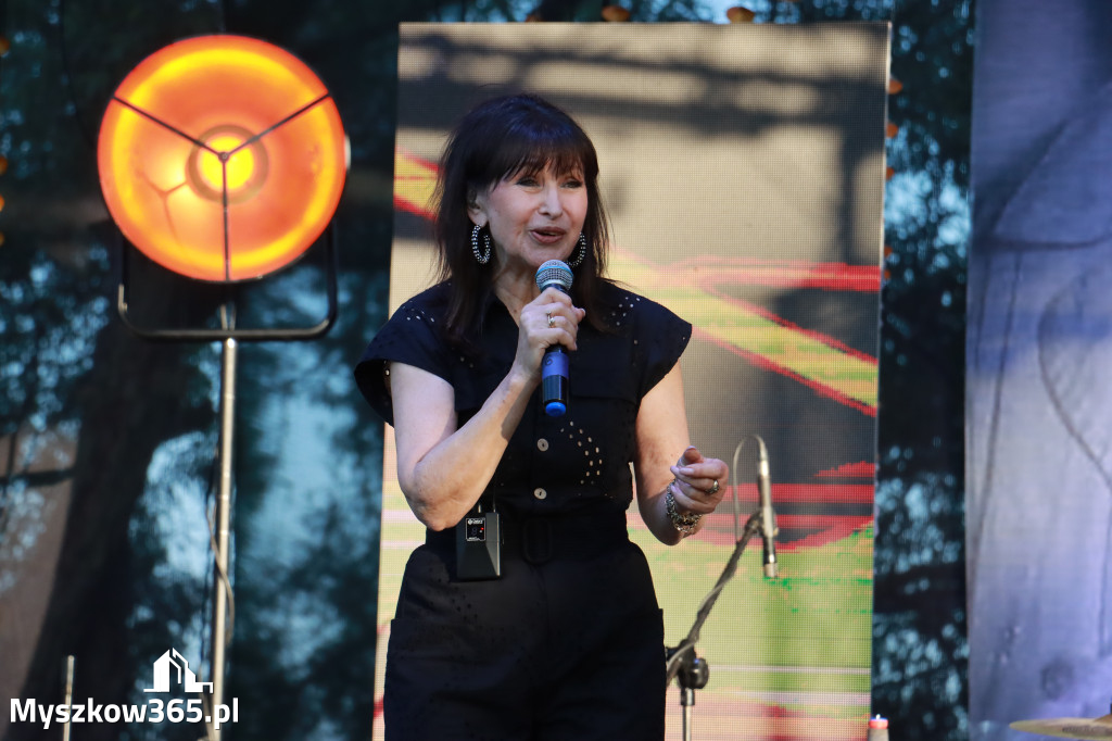 Fotorelacja II: XVI Ogólnopolski Festiwal Piosenek Janusza Gniatkowskiego w Poraju