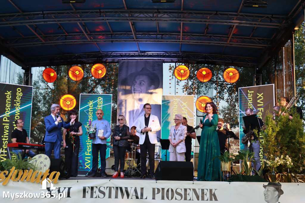Fotorelacja II: XVI Ogólnopolski Festiwal Piosenek Janusza Gniatkowskiego w Poraju