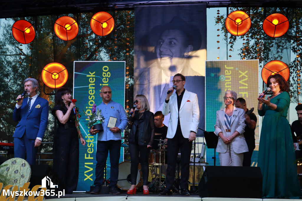 Fotorelacja II: XVI Ogólnopolski Festiwal Piosenek Janusza Gniatkowskiego w Poraju