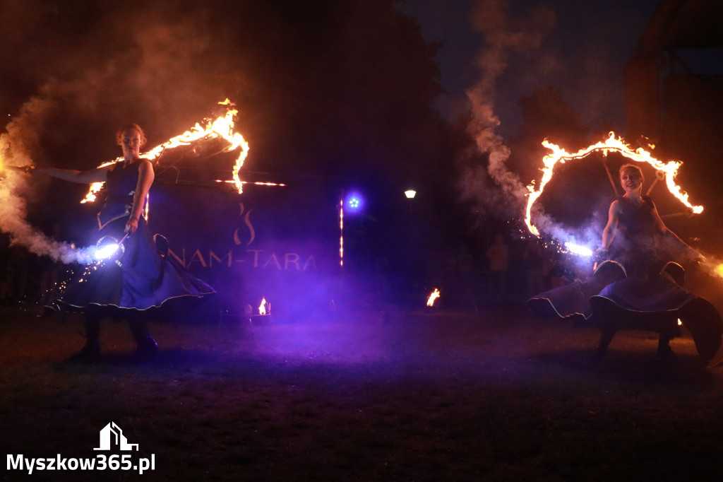 Fotorelacja II: Muzyczne Wianki w Myszkowie - FIRESHOW – Teatr ognia NAM-TARA