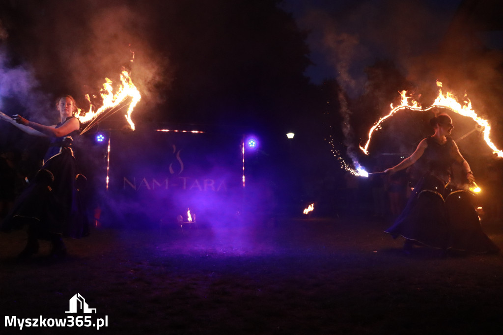 Fotorelacja II: Muzyczne Wianki w Myszkowie - FIRESHOW – Teatr ognia NAM-TARA
