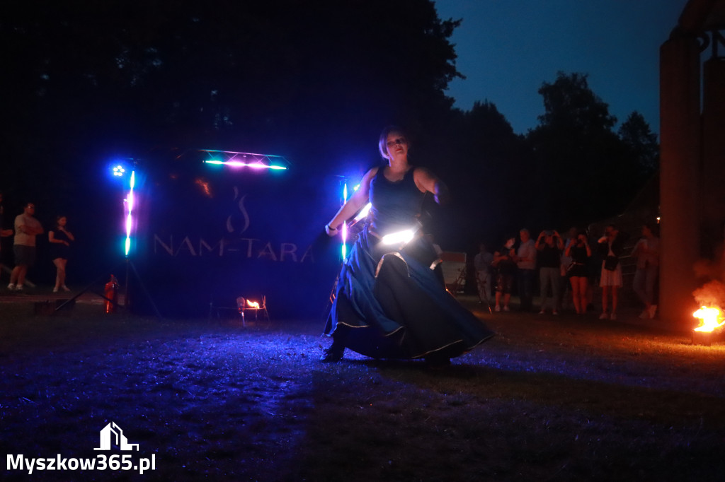 Fotorelacja II: Muzyczne Wianki w Myszkowie - FIRESHOW – Teatr ognia NAM-TARA