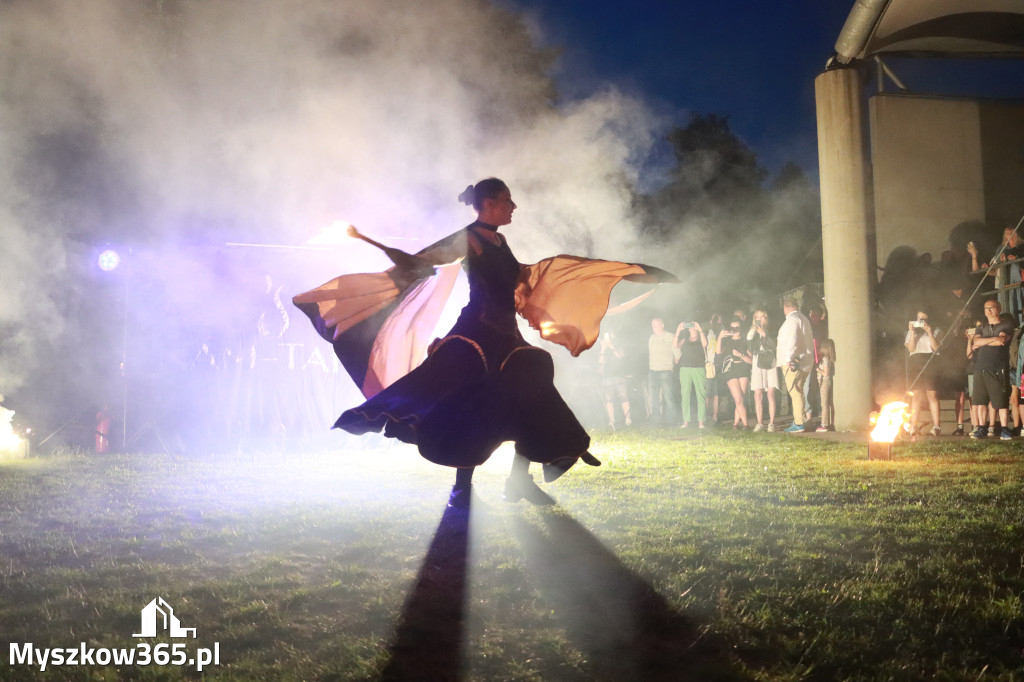 Fotorelacja II: Muzyczne Wianki w Myszkowie - FIRESHOW – Teatr ognia NAM-TARA