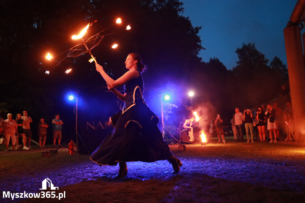 Fotorelacja II: Muzyczne Wianki w Myszkowie - FIRESHOW – Teatr ognia NAM-TARA