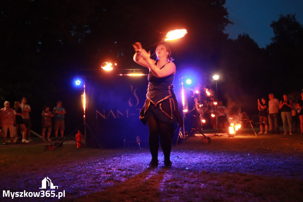 Fotorelacja II: Muzyczne Wianki w Myszkowie - FIRESHOW – Teatr ognia NAM-TARA