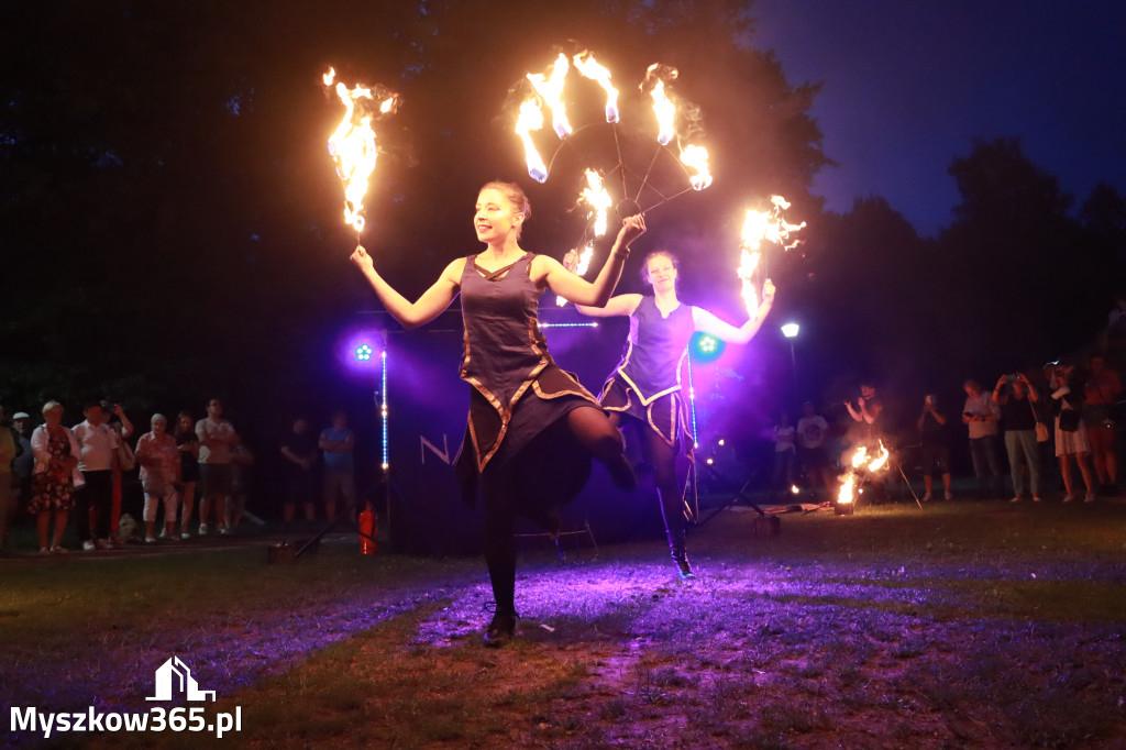 Fotorelacja II: Muzyczne Wianki w Myszkowie - FIRESHOW – Teatr ognia NAM-TARA