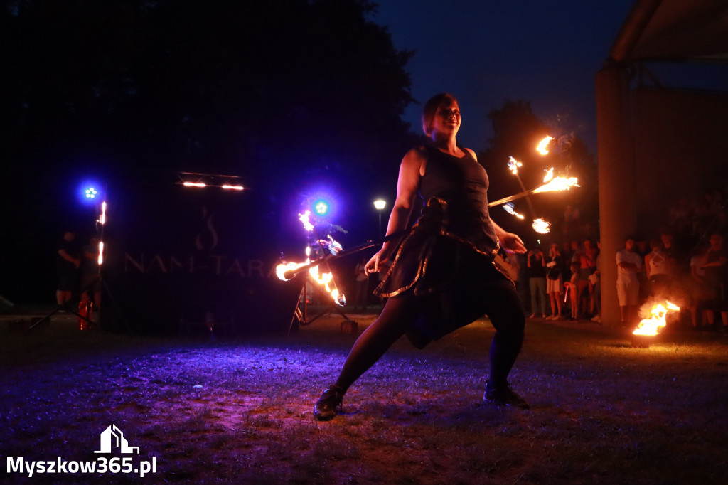 Fotorelacja II: Muzyczne Wianki w Myszkowie - FIRESHOW – Teatr ognia NAM-TARA