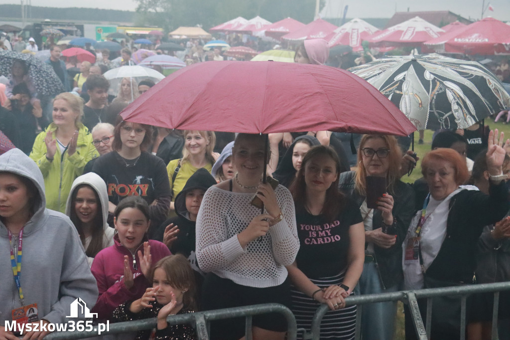 Fotorelacja II: Powitanie Wakacji i Viki Gabor w Poraju PIĄTEK cz. 2