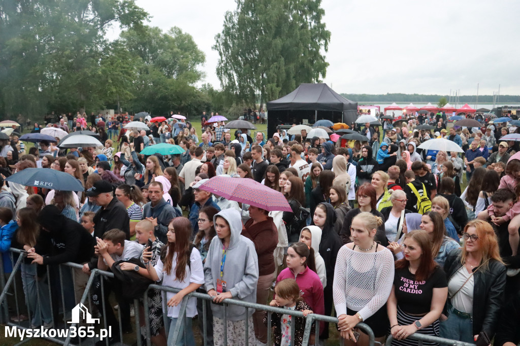Fotorelacja II: Powitanie Wakacji i Viki Gabor w Poraju PIĄTEK cz. 2