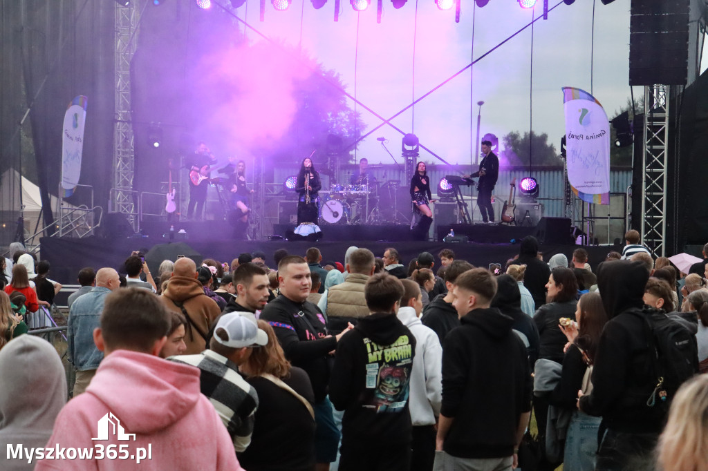 Fotorelacja II: Powitanie Wakacji i Viki Gabor w Poraju PIĄTEK cz. 2