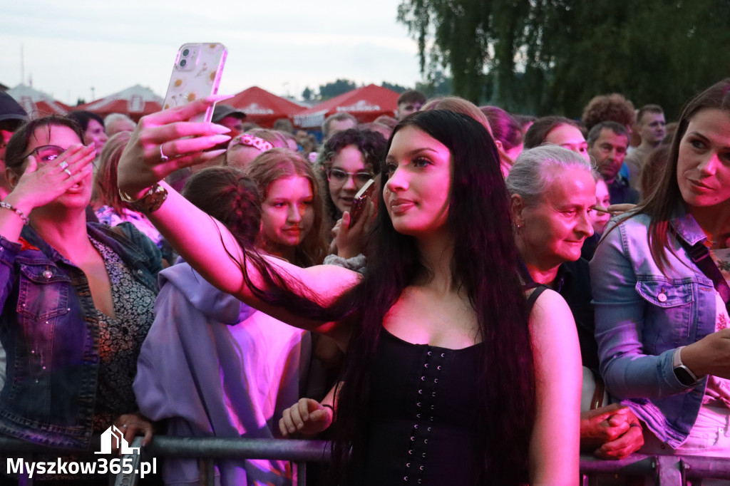 Fotorelacja II: Powitanie Wakacji i Viki Gabor w Poraju PIĄTEK cz. 2