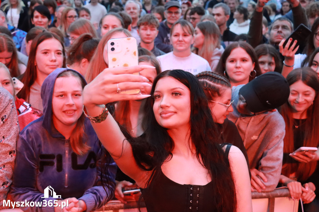 Fotorelacja II: Powitanie Wakacji i Viki Gabor w Poraju PIĄTEK cz. 2