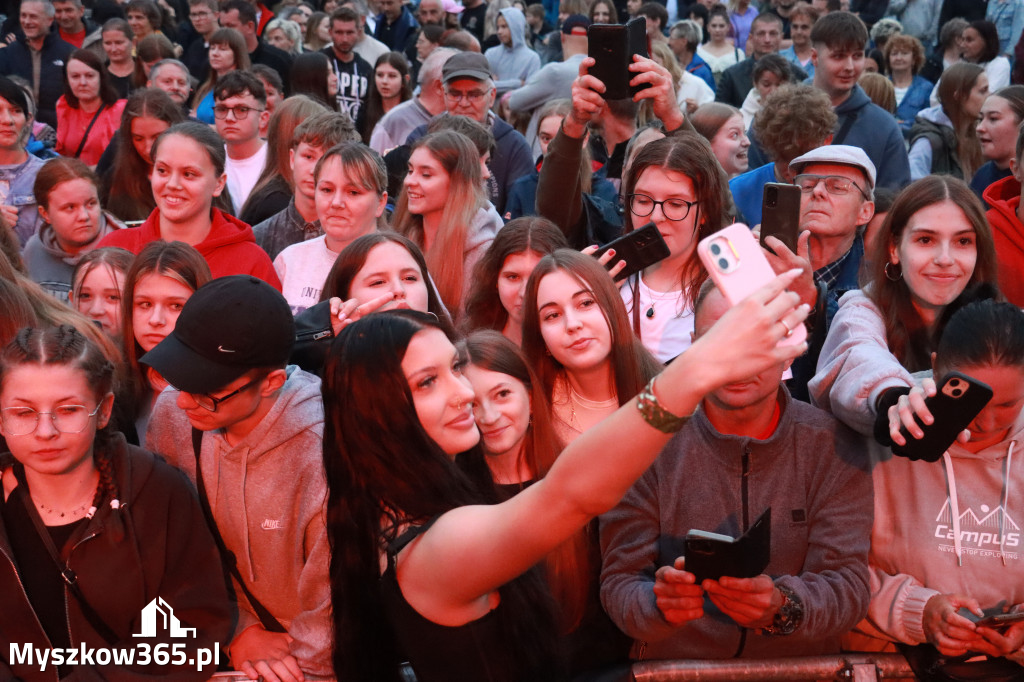 Fotorelacja II: Powitanie Wakacji i Viki Gabor w Poraju PIĄTEK cz. 2