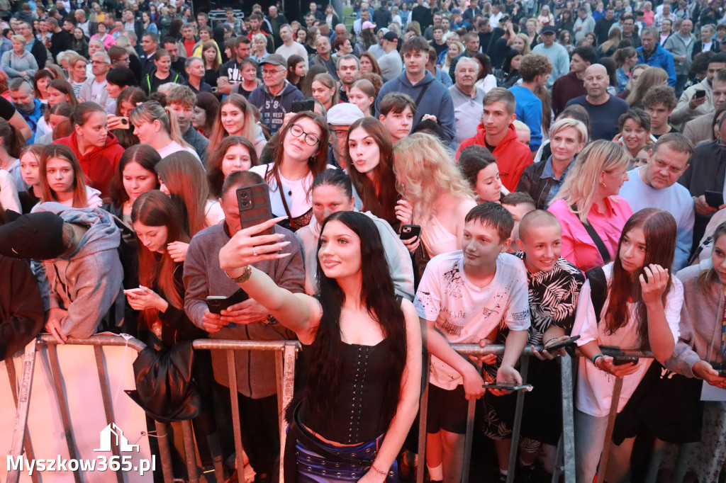 Fotorelacja II: Powitanie Wakacji i Viki Gabor w Poraju PIĄTEK cz. 2