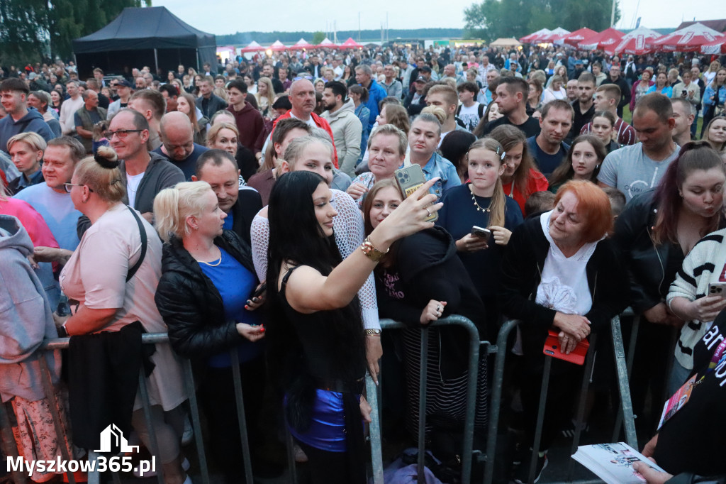 Fotorelacja II: Powitanie Wakacji i Viki Gabor w Poraju PIĄTEK cz. 2