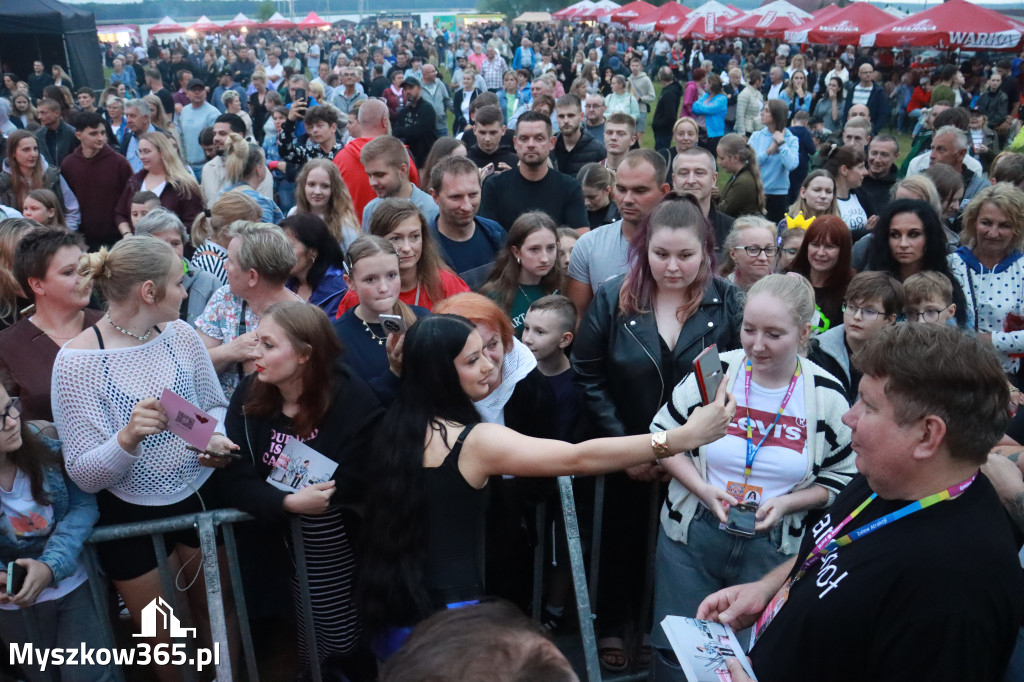 Fotorelacja II: Powitanie Wakacji i Viki Gabor w Poraju PIĄTEK cz. 2