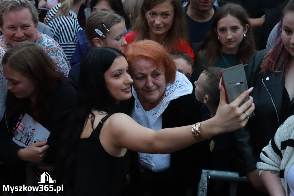 Fotorelacja II: Powitanie Wakacji i Viki Gabor w Poraju PIĄTEK cz. 2