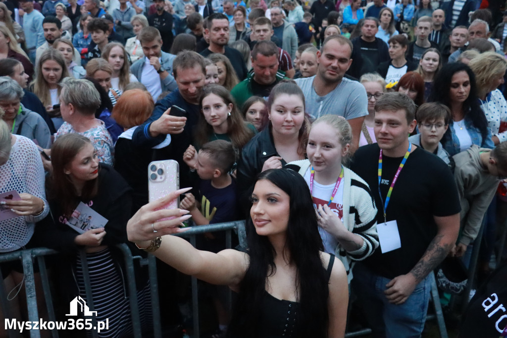 Fotorelacja II: Powitanie Wakacji i Viki Gabor w Poraju PIĄTEK cz. 2