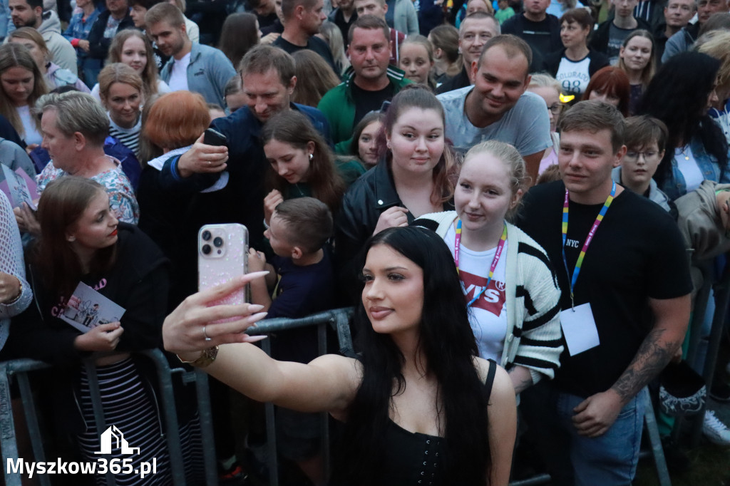 Fotorelacja II: Powitanie Wakacji i Viki Gabor w Poraju PIĄTEK cz. 2