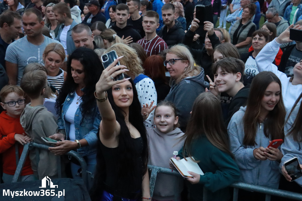 Fotorelacja II: Powitanie Wakacji i Viki Gabor w Poraju PIĄTEK cz. 2