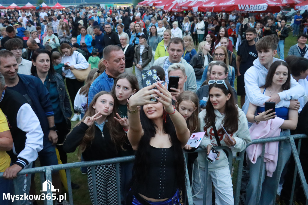 Fotorelacja II: Powitanie Wakacji i Viki Gabor w Poraju PIĄTEK cz. 2