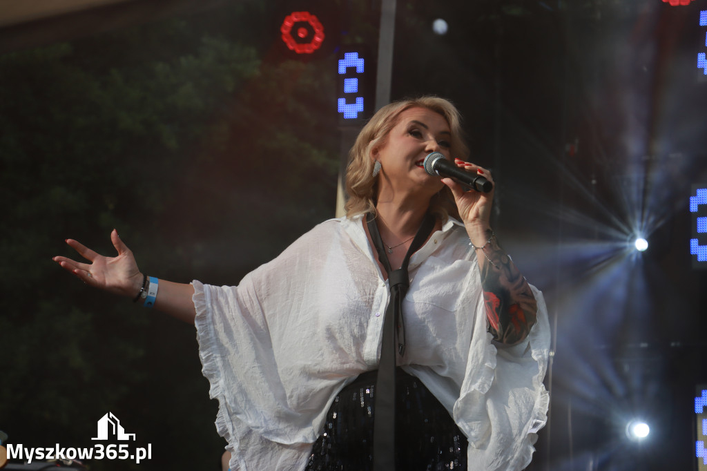 Fotorelacja V: 75 lat Miasta Myszkowa - Koncert zespołu Kardamon