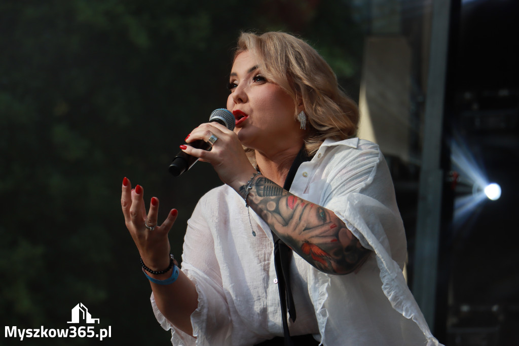 Fotorelacja V: 75 lat Miasta Myszkowa - Koncert zespołu Kardamon
