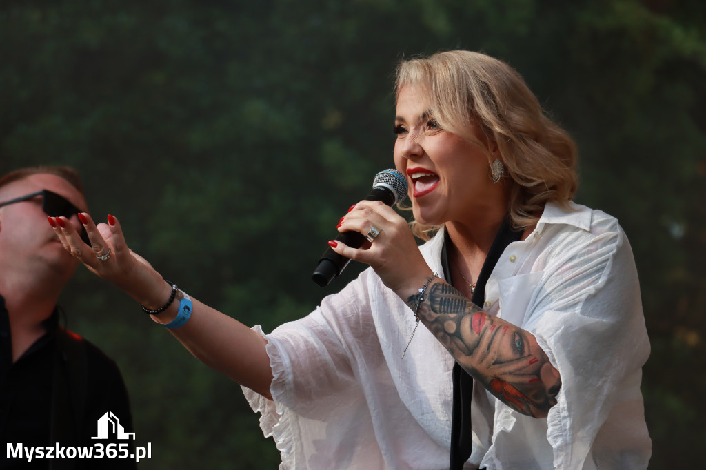 Fotorelacja V: 75 lat Miasta Myszkowa - Koncert zespołu Kardamon