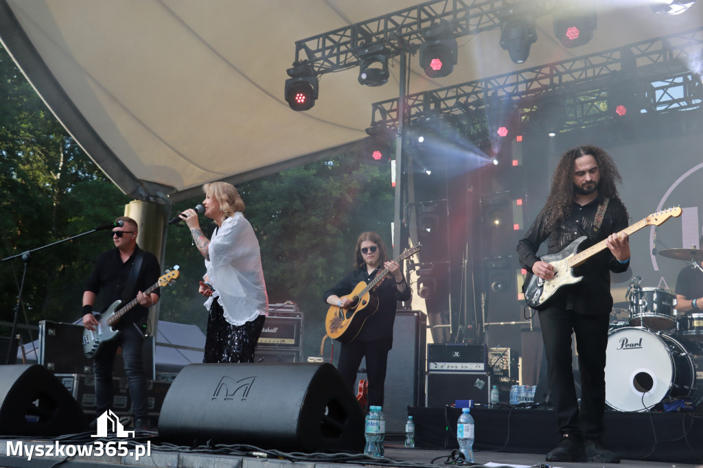 Fotorelacja V: 75 lat Miasta Myszkowa - Koncert zespołu Kardamon