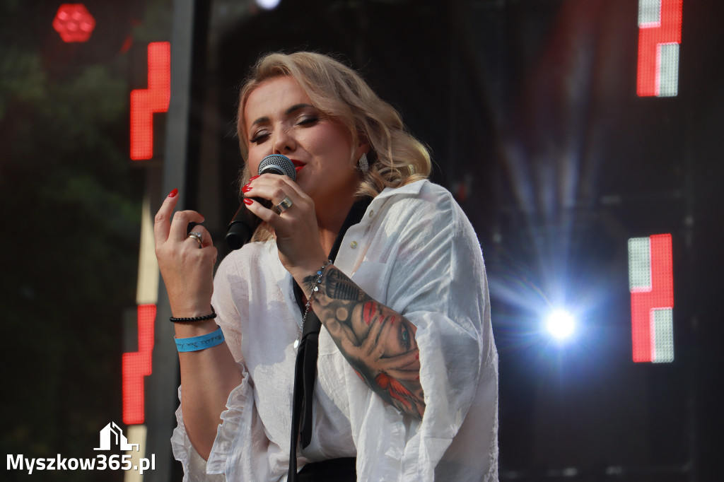 Fotorelacja V: 75 lat Miasta Myszkowa - Koncert zespołu Kardamon