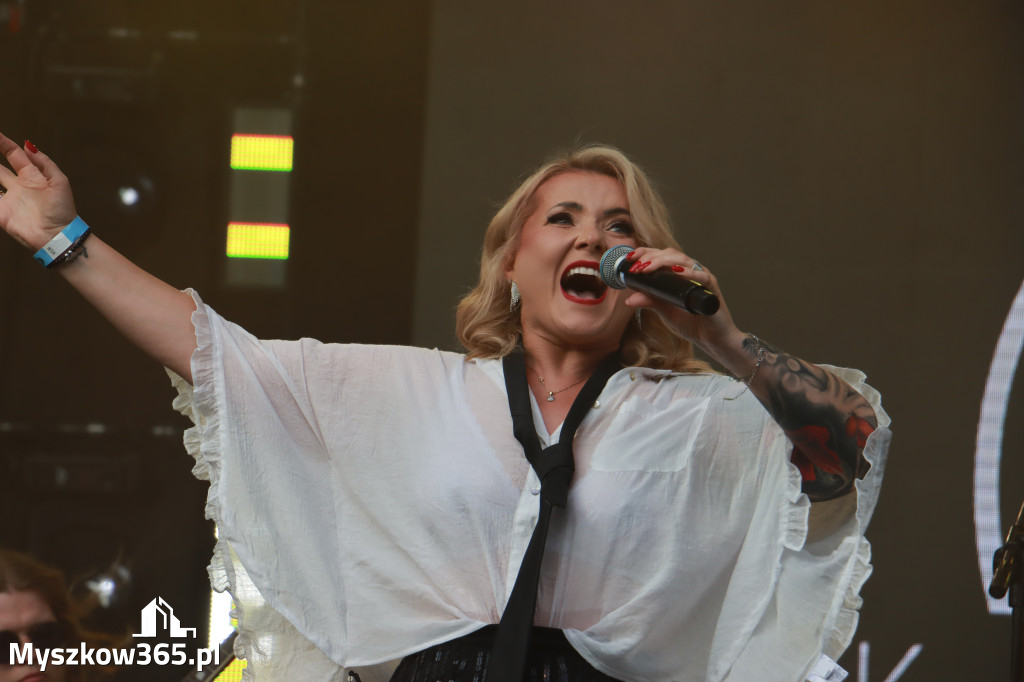 Fotorelacja V: 75 lat Miasta Myszkowa - Koncert zespołu Kardamon