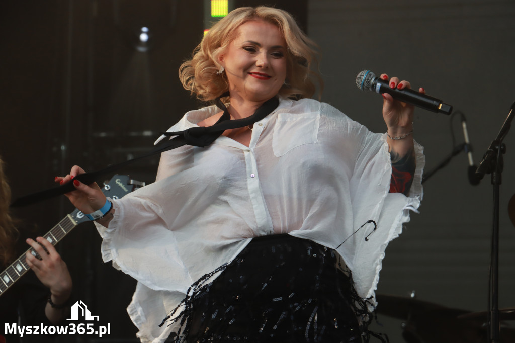 Fotorelacja V: 75 lat Miasta Myszkowa - Koncert zespołu Kardamon