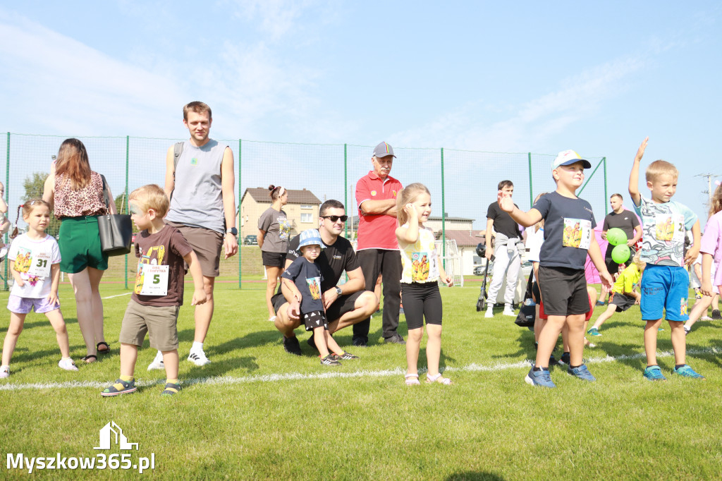 Fotorelacja I: Bieg z małego kopytka i Bieg z młodego galopu - Festiwal z Kopyta w Gniazdowie