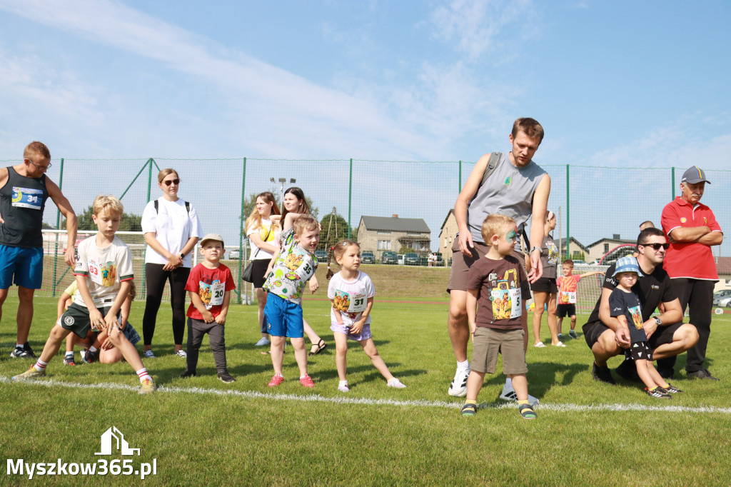 Fotorelacja I: Bieg z małego kopytka i Bieg z młodego galopu - Festiwal z Kopyta w Gniazdowie