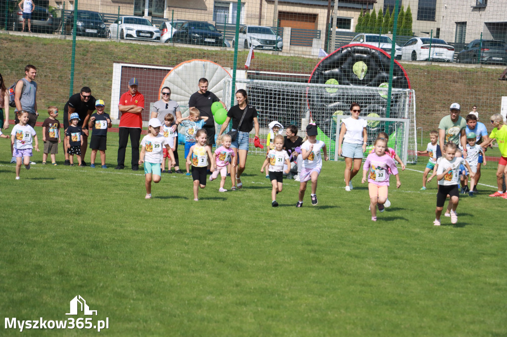 Fotorelacja I: Bieg z małego kopytka i Bieg z młodego galopu - Festiwal z Kopyta w Gniazdowie