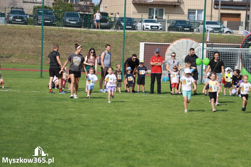 Fotorelacja I: Bieg z małego kopytka i Bieg z młodego galopu - Festiwal z Kopyta w Gniazdowie