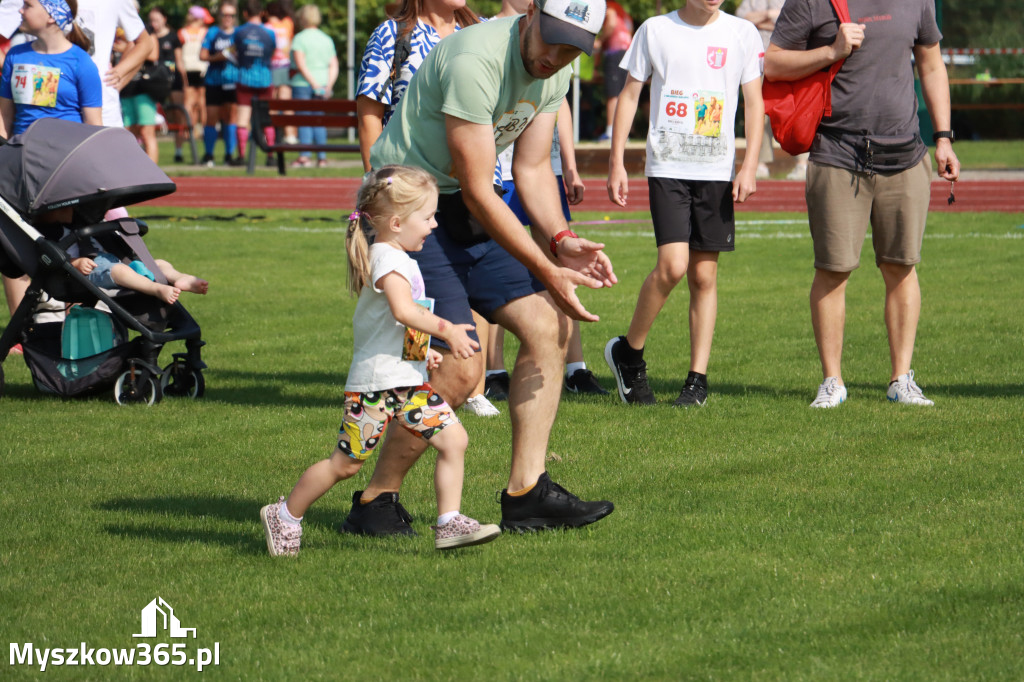 Fotorelacja I: Bieg z małego kopytka i Bieg z młodego galopu - Festiwal z Kopyta w Gniazdowie