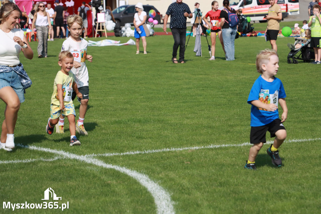 Fotorelacja I: Bieg z małego kopytka i Bieg z młodego galopu - Festiwal z Kopyta w Gniazdowie
