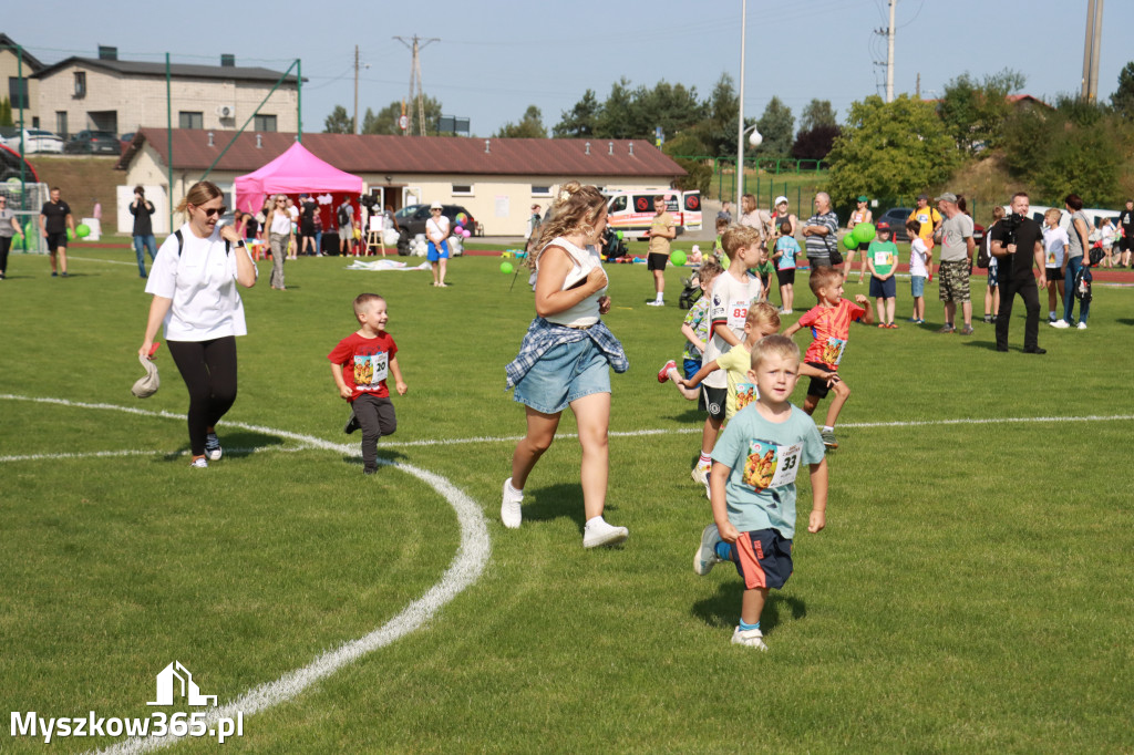 Fotorelacja I: Bieg z małego kopytka i Bieg z młodego galopu - Festiwal z Kopyta w Gniazdowie