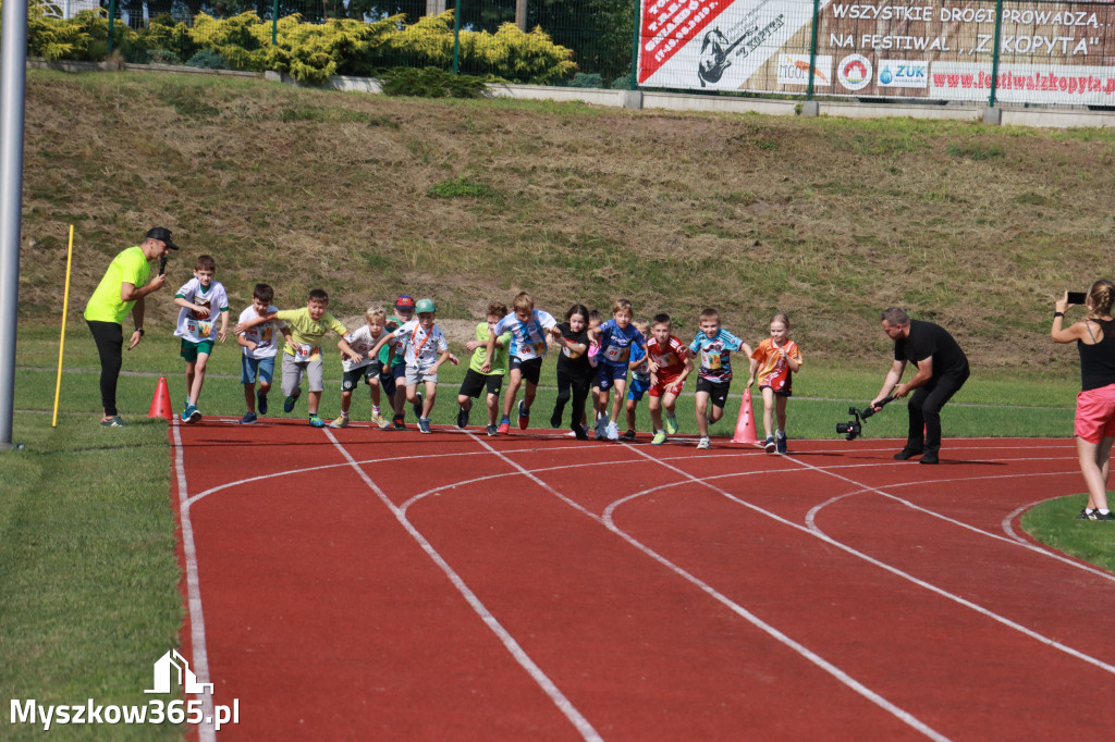 Fotorelacja I: Bieg z małego kopytka i Bieg z młodego galopu - Festiwal z Kopyta w Gniazdowie