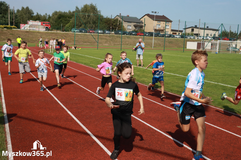 Fotorelacja I: Bieg z małego kopytka i Bieg z młodego galopu - Festiwal z Kopyta w Gniazdowie