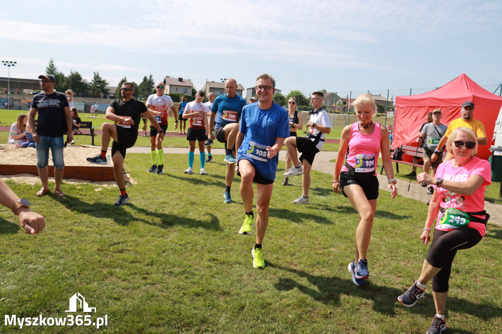 Fotorelacja II: Bieg z Kopyta - rozpoczęcie i rozgrzewka. Festiwal z Kopyta w Gniazdowie