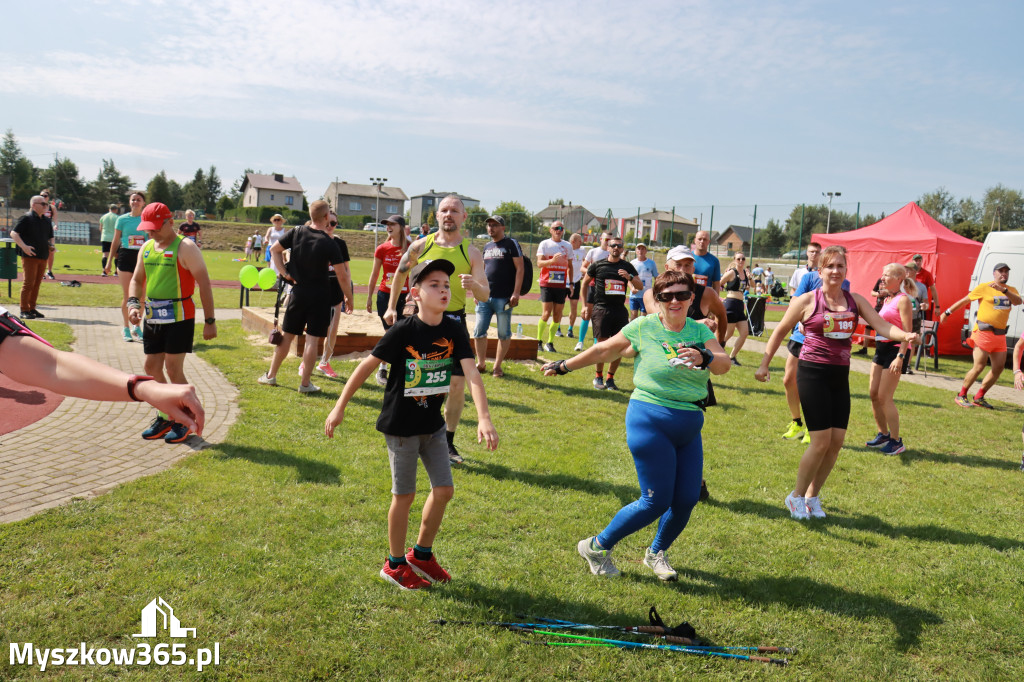 Fotorelacja II: Bieg z Kopyta - rozpoczęcie i rozgrzewka. Festiwal z Kopyta w Gniazdowie