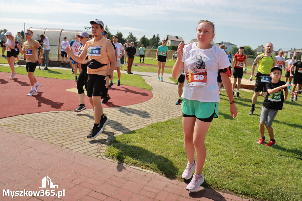 Fotorelacja II: Bieg z Kopyta - rozpoczęcie i rozgrzewka. Festiwal z Kopyta w Gniazdowie
