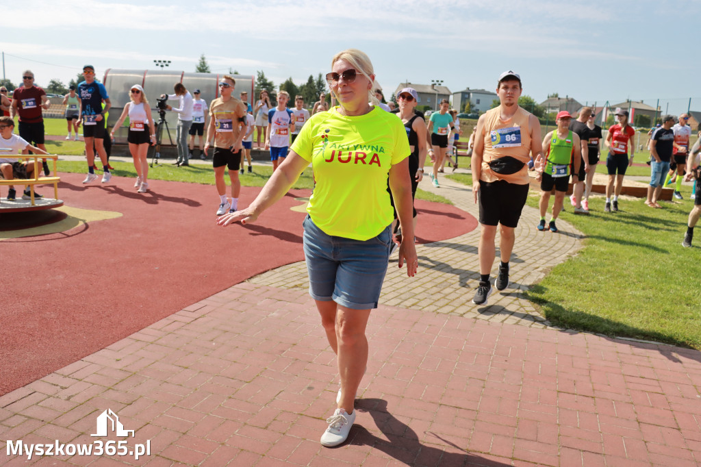 Fotorelacja II: Bieg z Kopyta - rozpoczęcie i rozgrzewka. Festiwal z Kopyta w Gniazdowie