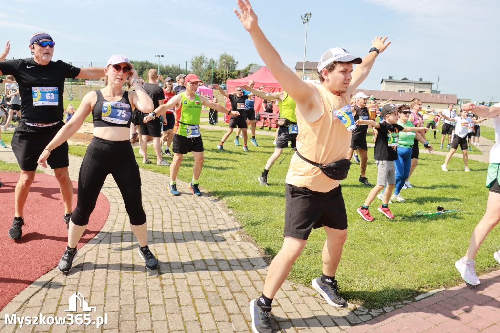 Fotorelacja II: Bieg z Kopyta - rozpoczęcie i rozgrzewka. Festiwal z Kopyta w Gniazdowie