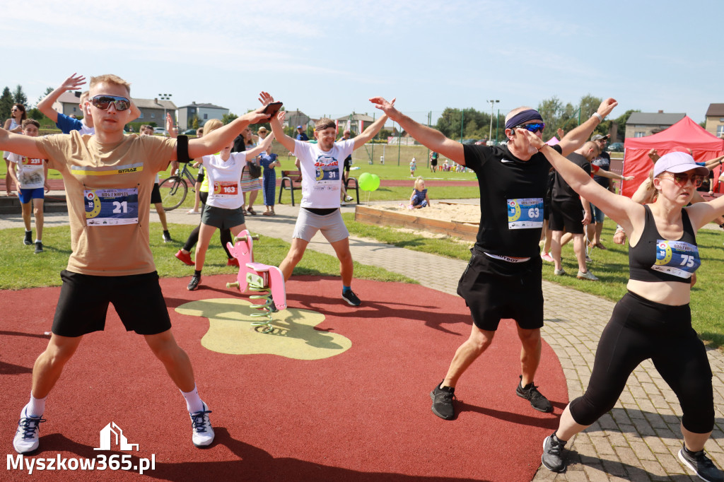 Fotorelacja II: Bieg z Kopyta - rozpoczęcie i rozgrzewka. Festiwal z Kopyta w Gniazdowie